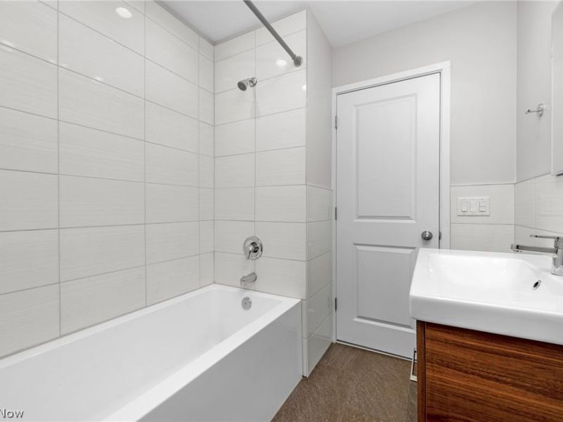 374 Bradley Road, Bay Village, OH 44140 Photo 24