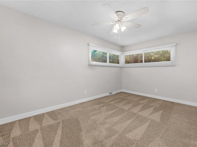 374 Bradley Road, Bay Village, OH 44140 Photo 27