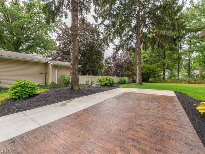374 Bradley Road, Bay Village, OH 44140 Photo 39