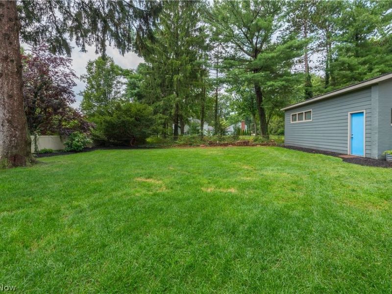 374 Bradley Road, Bay Village, OH 44140 Photo 43