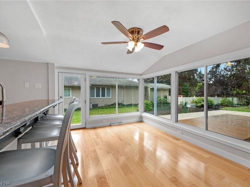 374 Bradley Road, Bay Village, OH 44140 Photo 9