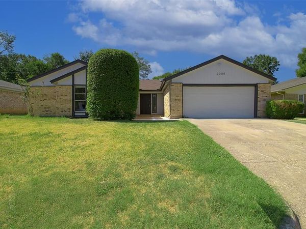 2008 Sexton Drive, Arlington, TX 76015