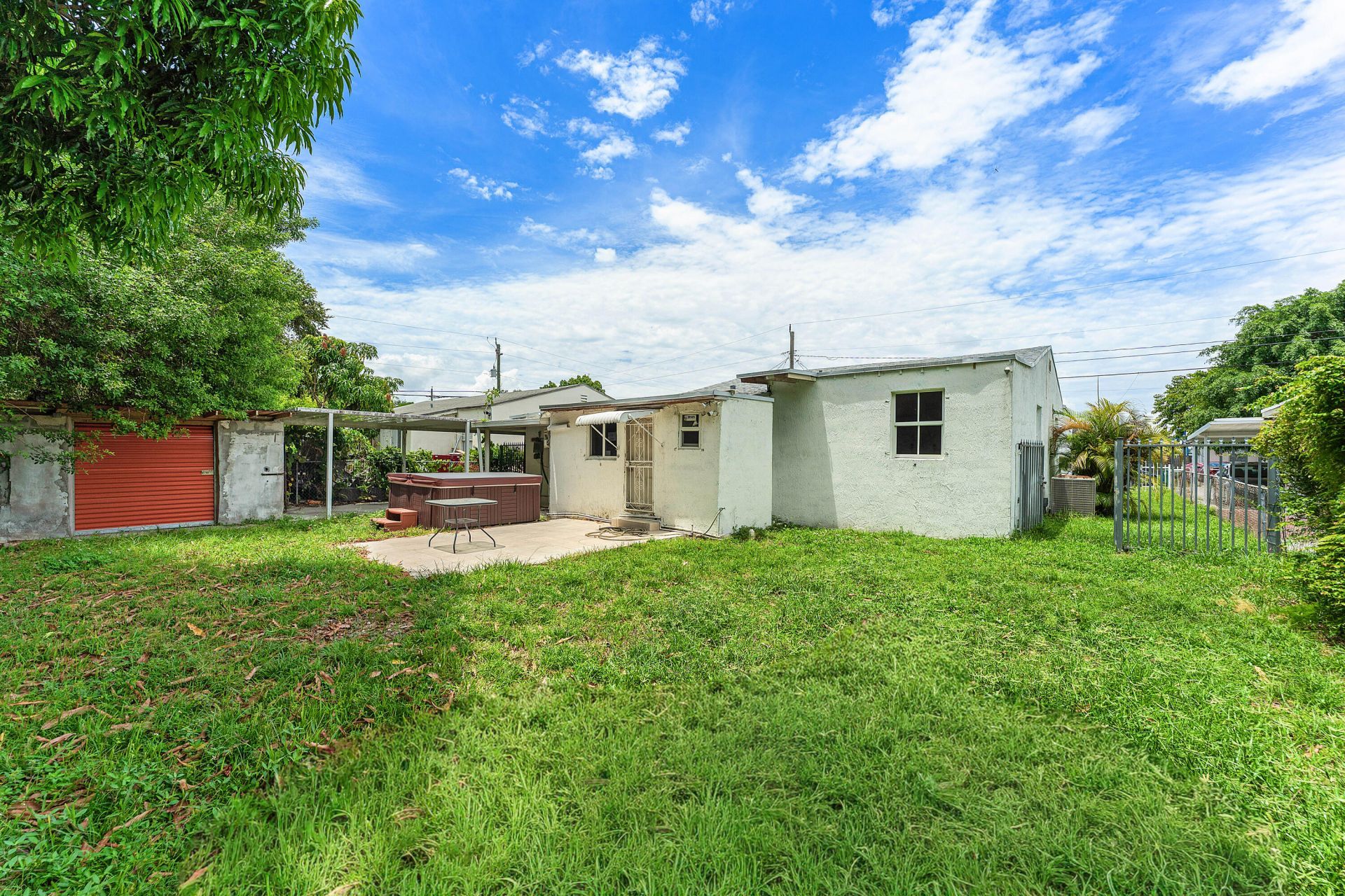 2030 NW 43rd Street, Miami, FL 33142 Photo