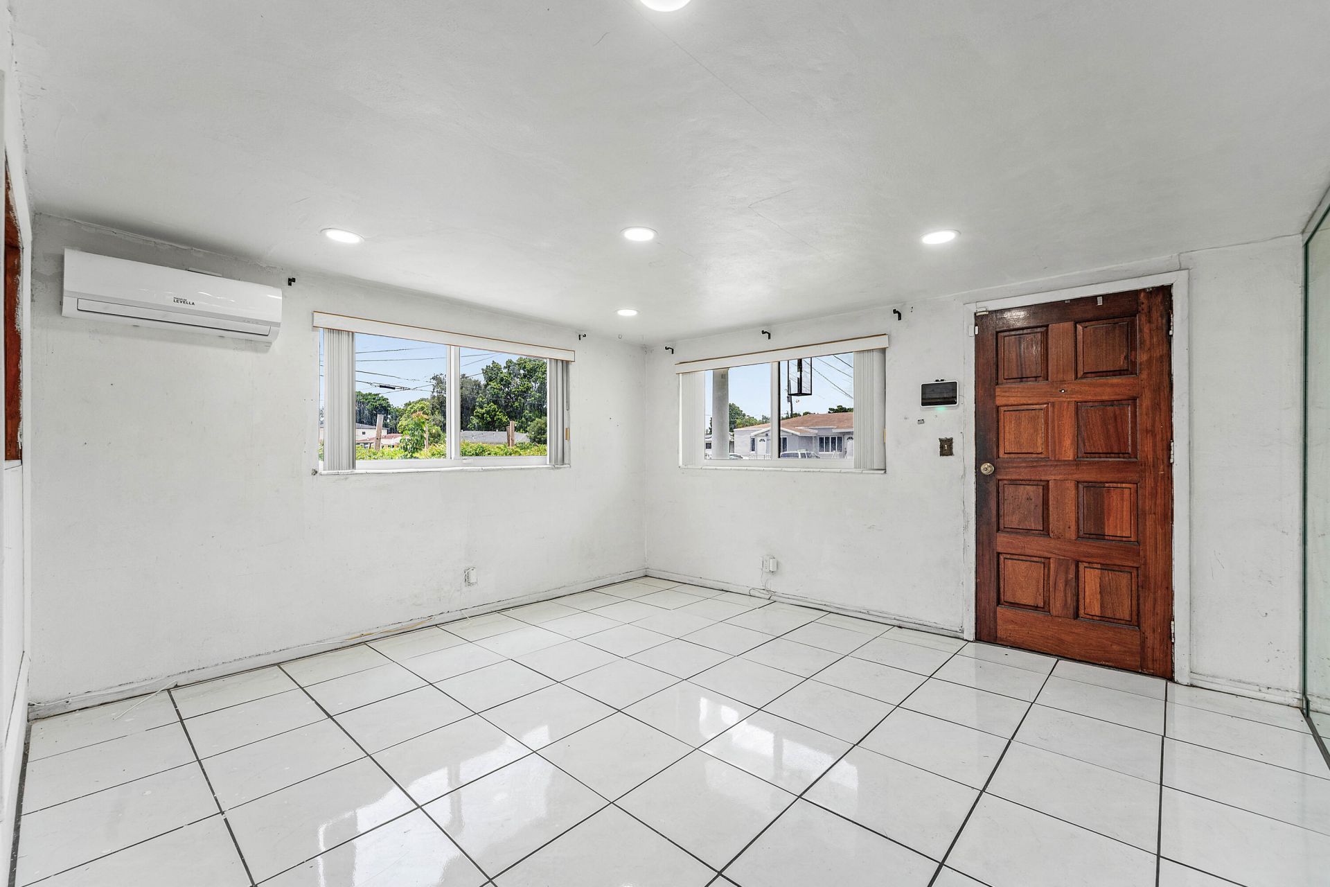 2030 NW 43rd Street, Miami, FL 33142 Photo