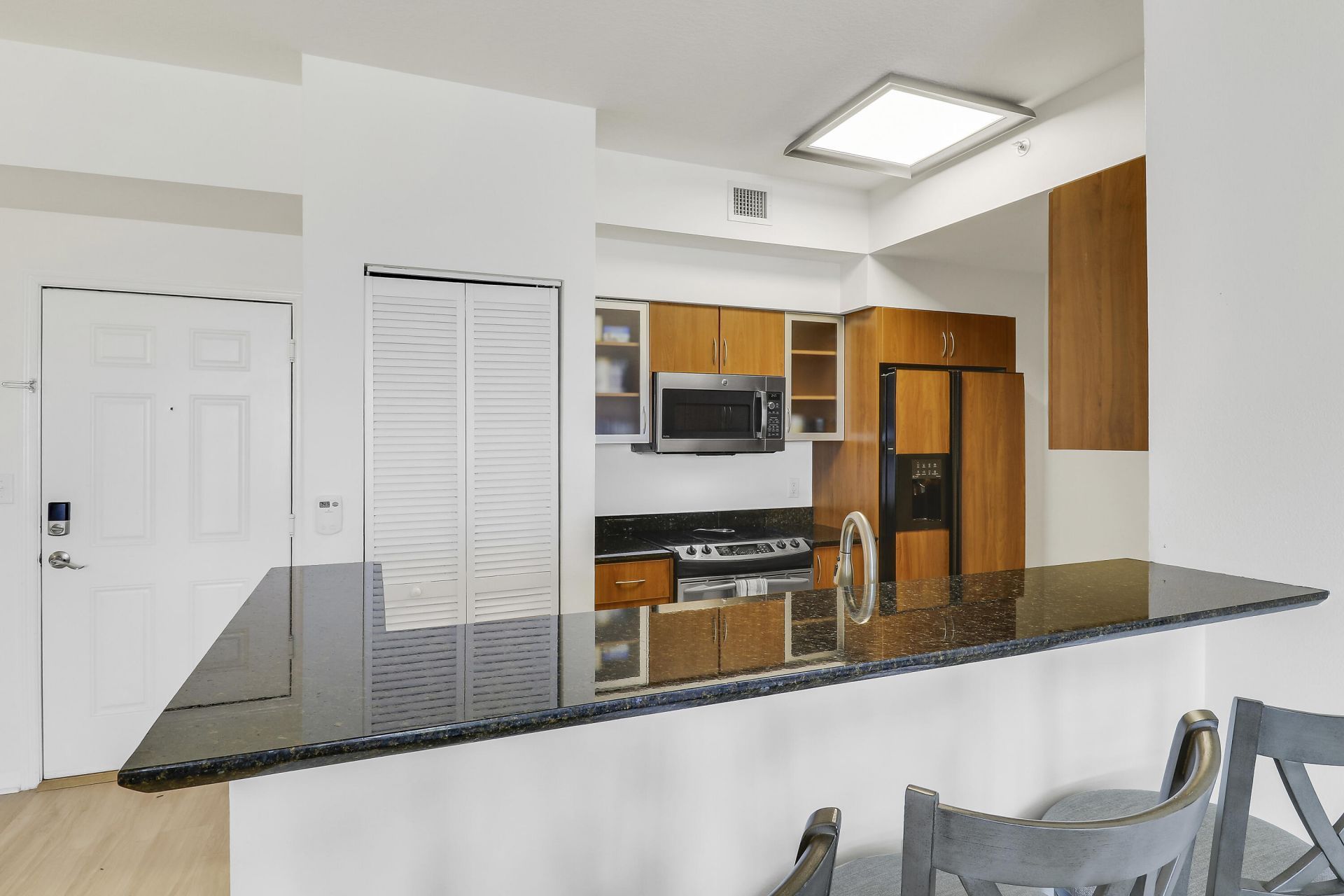 802 W Windward Way, Unit 301, Lantana, FL 33462 Photo