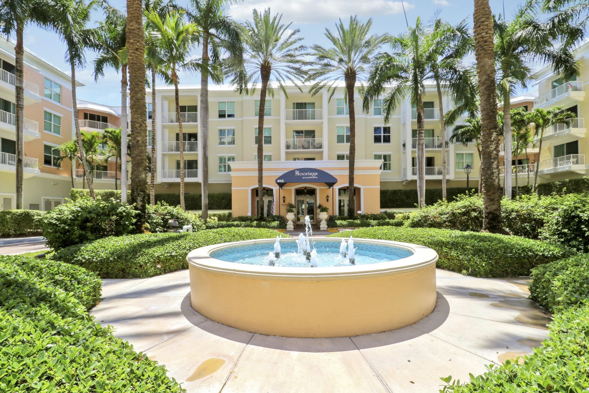 802 W Windward Way, Unit 301, Lantana, FL 33462 Photo