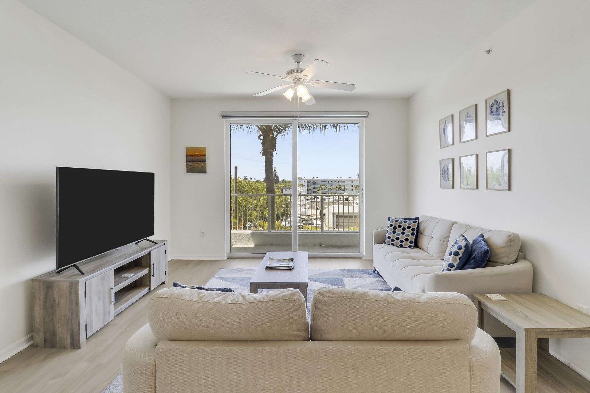 802 W Windward Way, Unit 301, Lantana, FL 33462 Photo