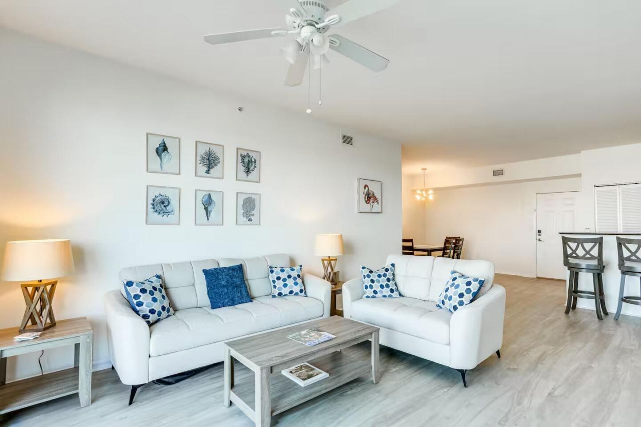 802 W Windward Way, Unit 301, Lantana, FL 33462 Photo