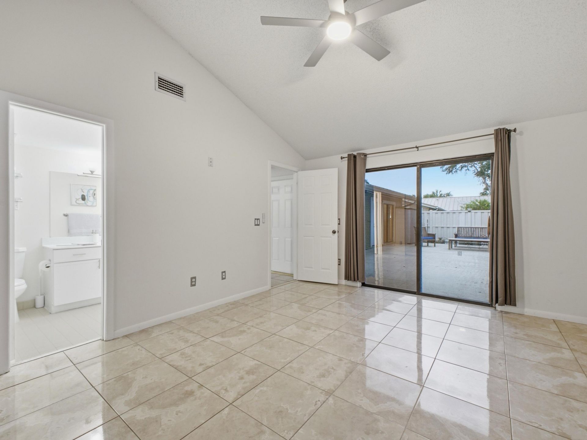 5933 Golden Eagle Circle, Palm Beach Gardens, FL 33418 Photo