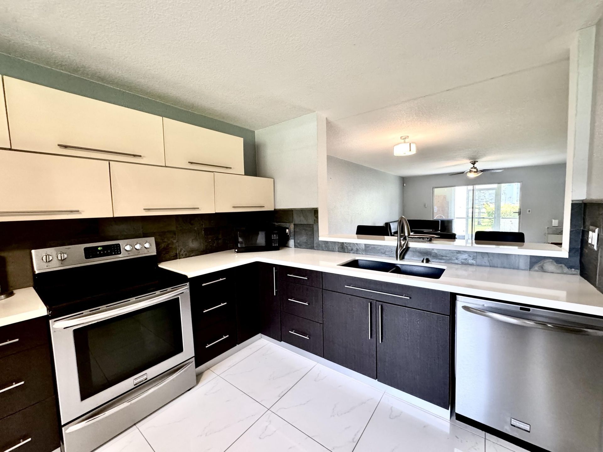 12600 SW 5th Court, Unit 109L, Pembroke Pines, FL 33027 Photo