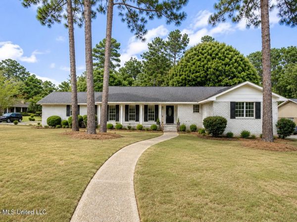 119 Bellair Drive, Hattiesburg, MS 39402