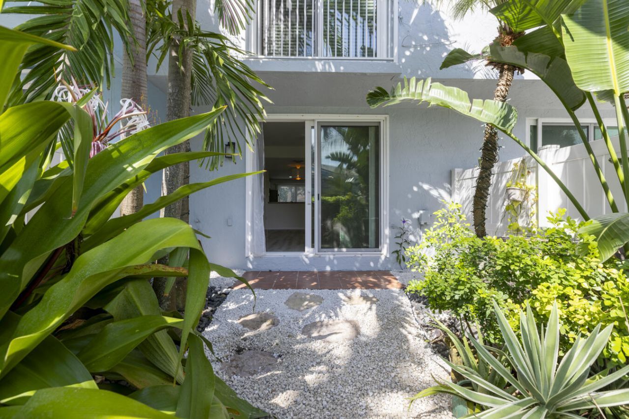 1006 Jeffery Street, Boca Raton, FL 33487 Photo