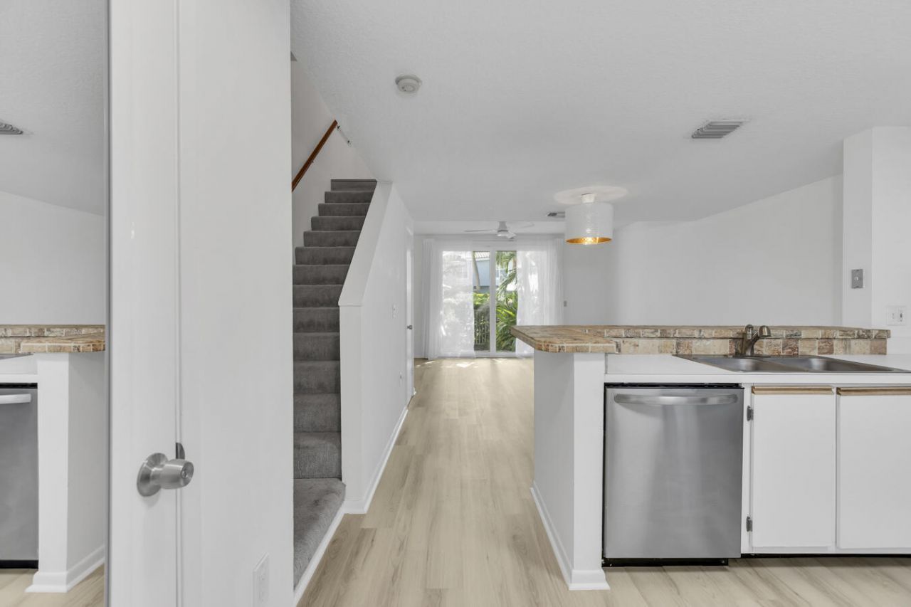 1006 Jeffery Street, Boca Raton, FL 33487 Photo
