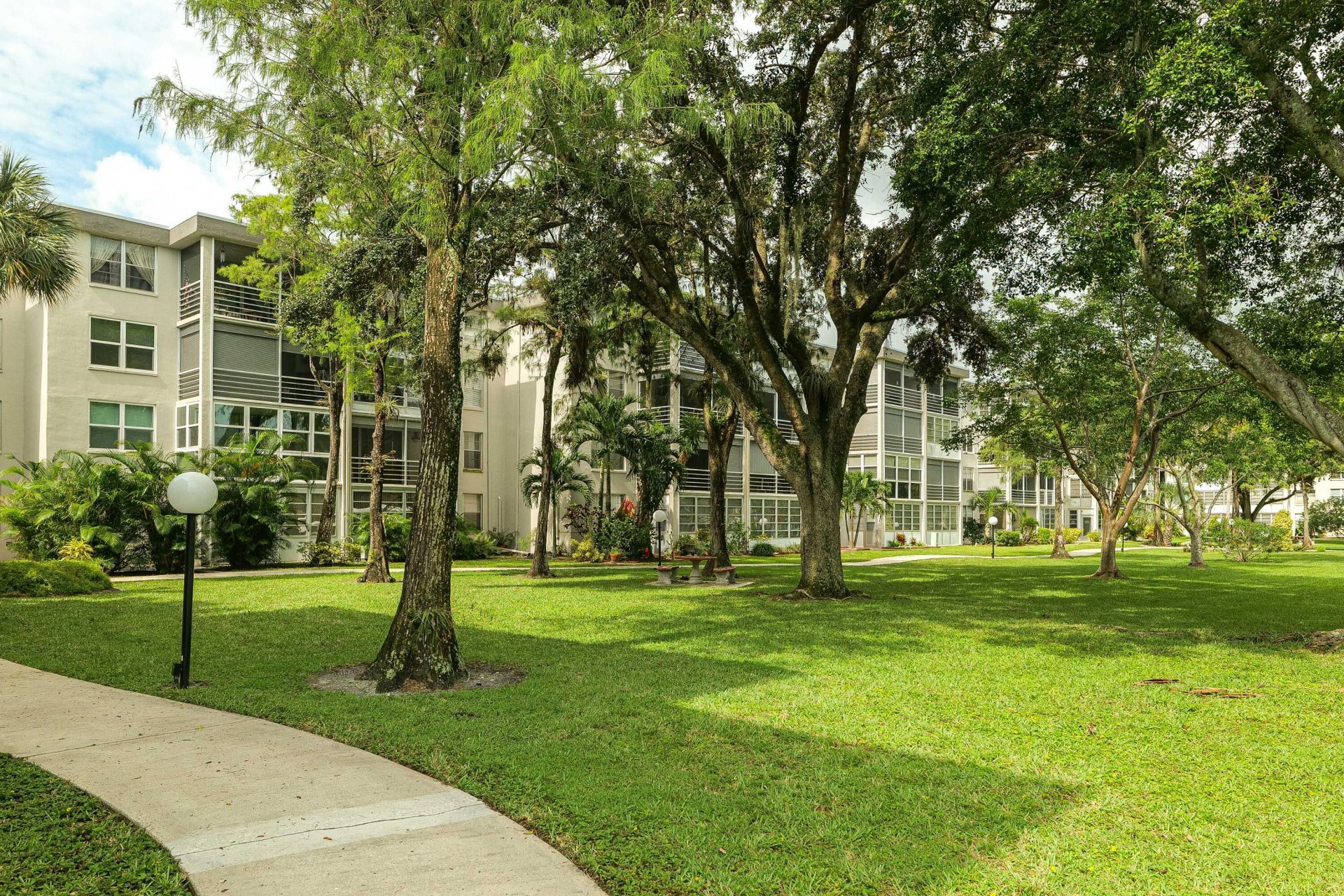 4851 NW 26th Court, Unit 336, Lauderdale Lakes, FL 33313 Photo