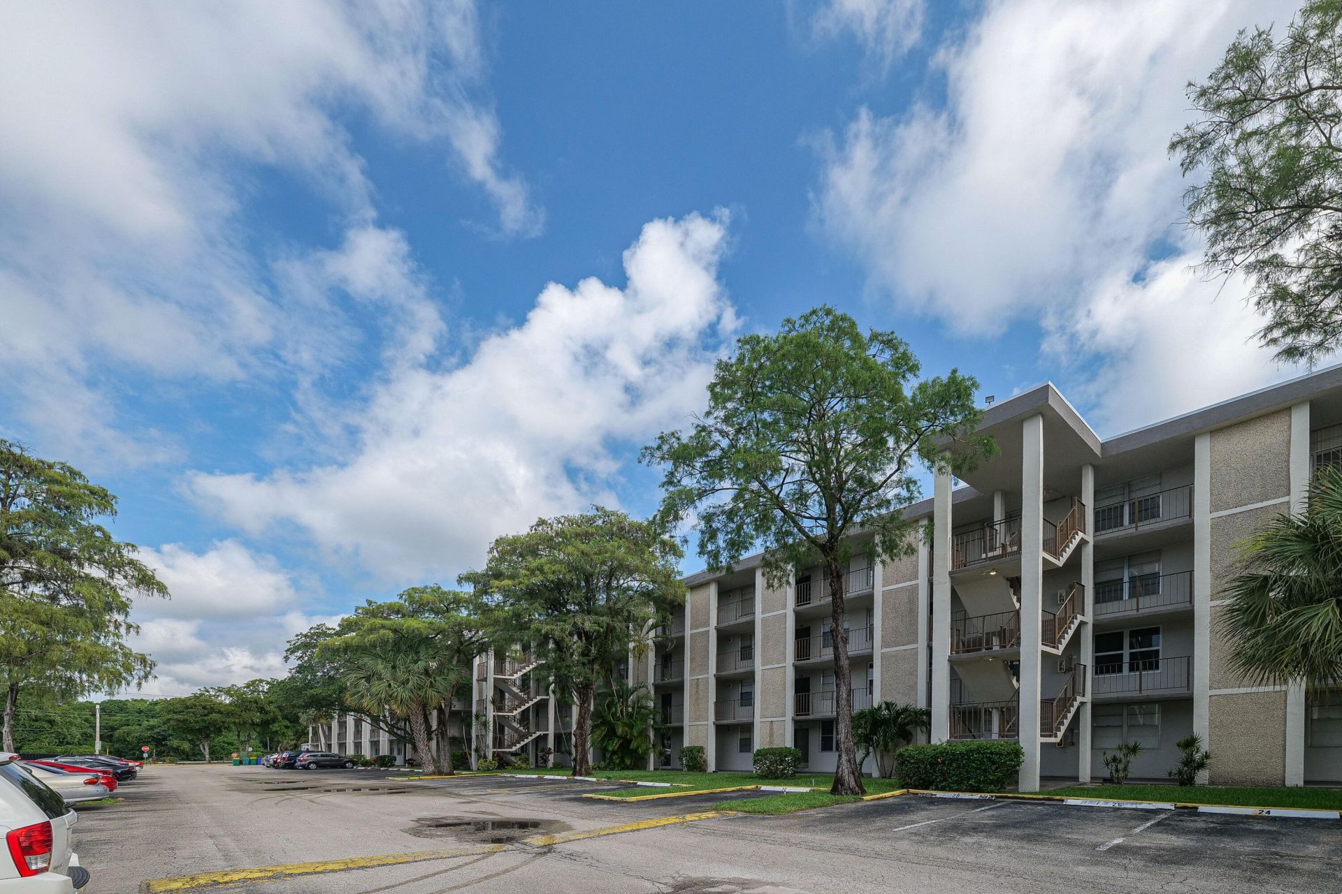 4851 NW 26th Court, Unit 336, Lauderdale Lakes, FL 33313 Photo