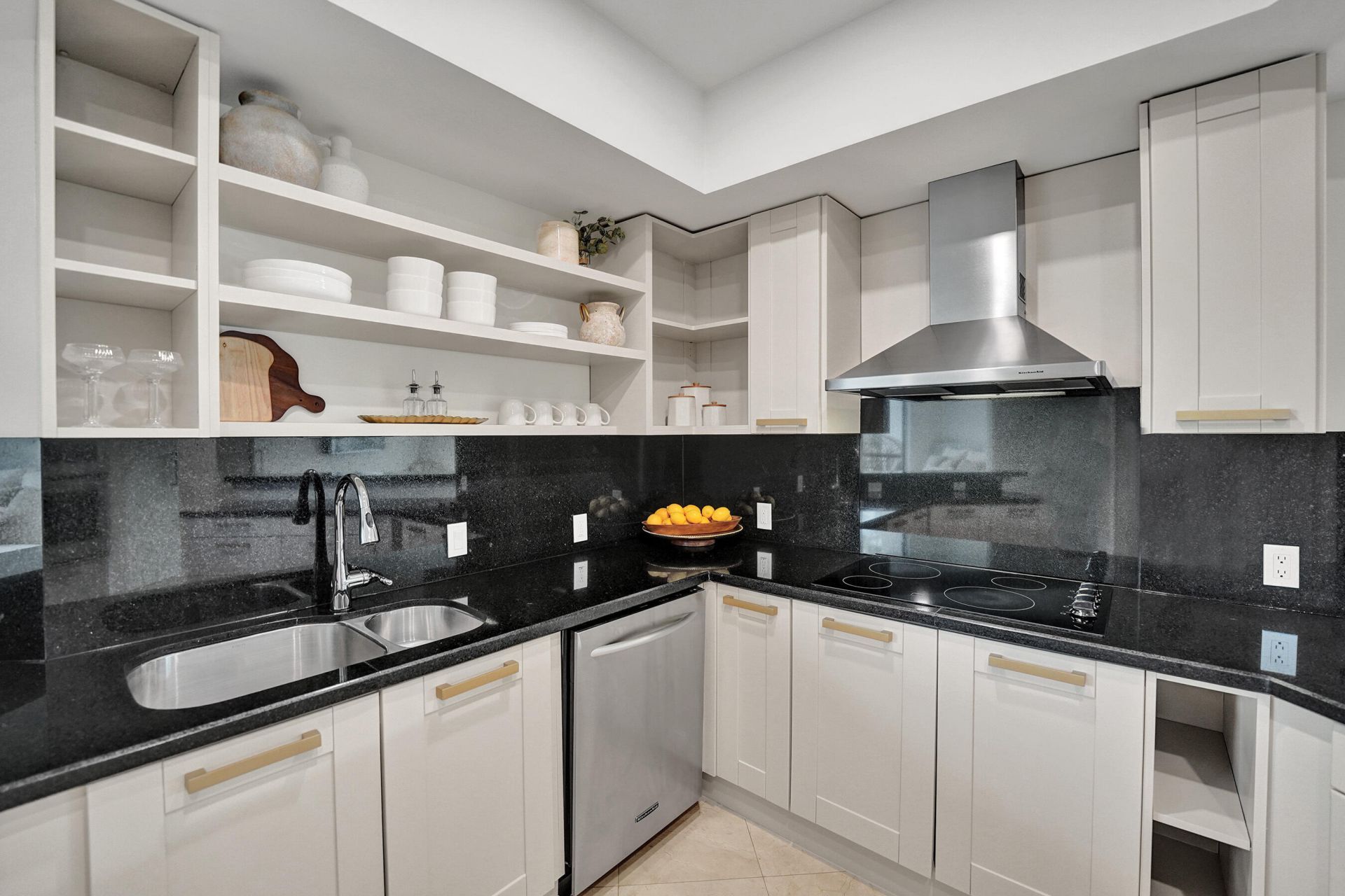 410 Hendricks Isle, Unit 203, Fort Lauderdale, FL 33301 Photo