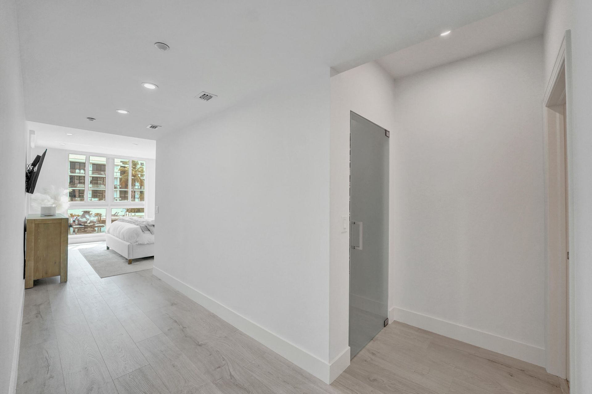 410 Hendricks Isle, Unit 203, Fort Lauderdale, FL 33301 Photo