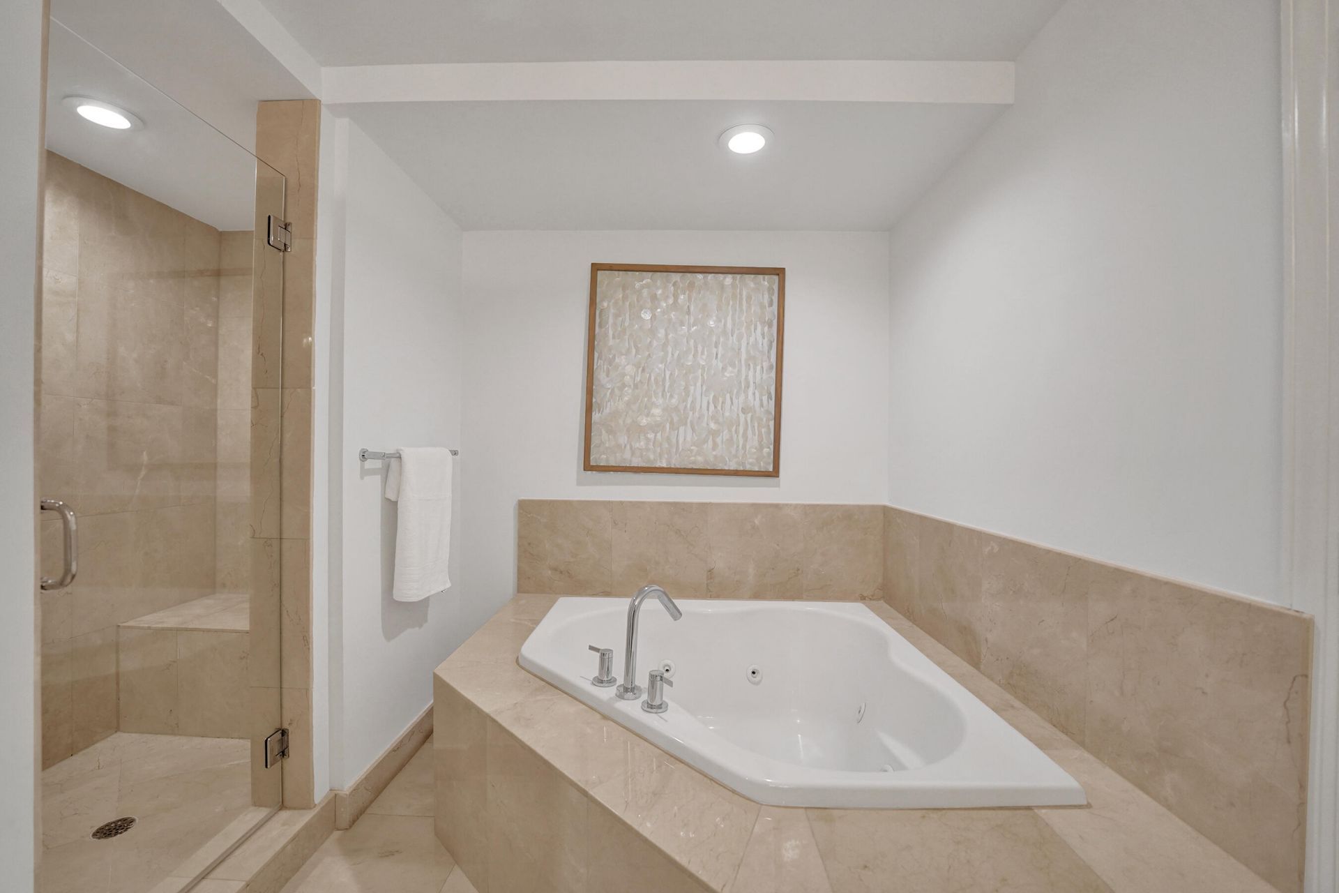410 Hendricks Isle, Unit 203, Fort Lauderdale, FL 33301 Photo