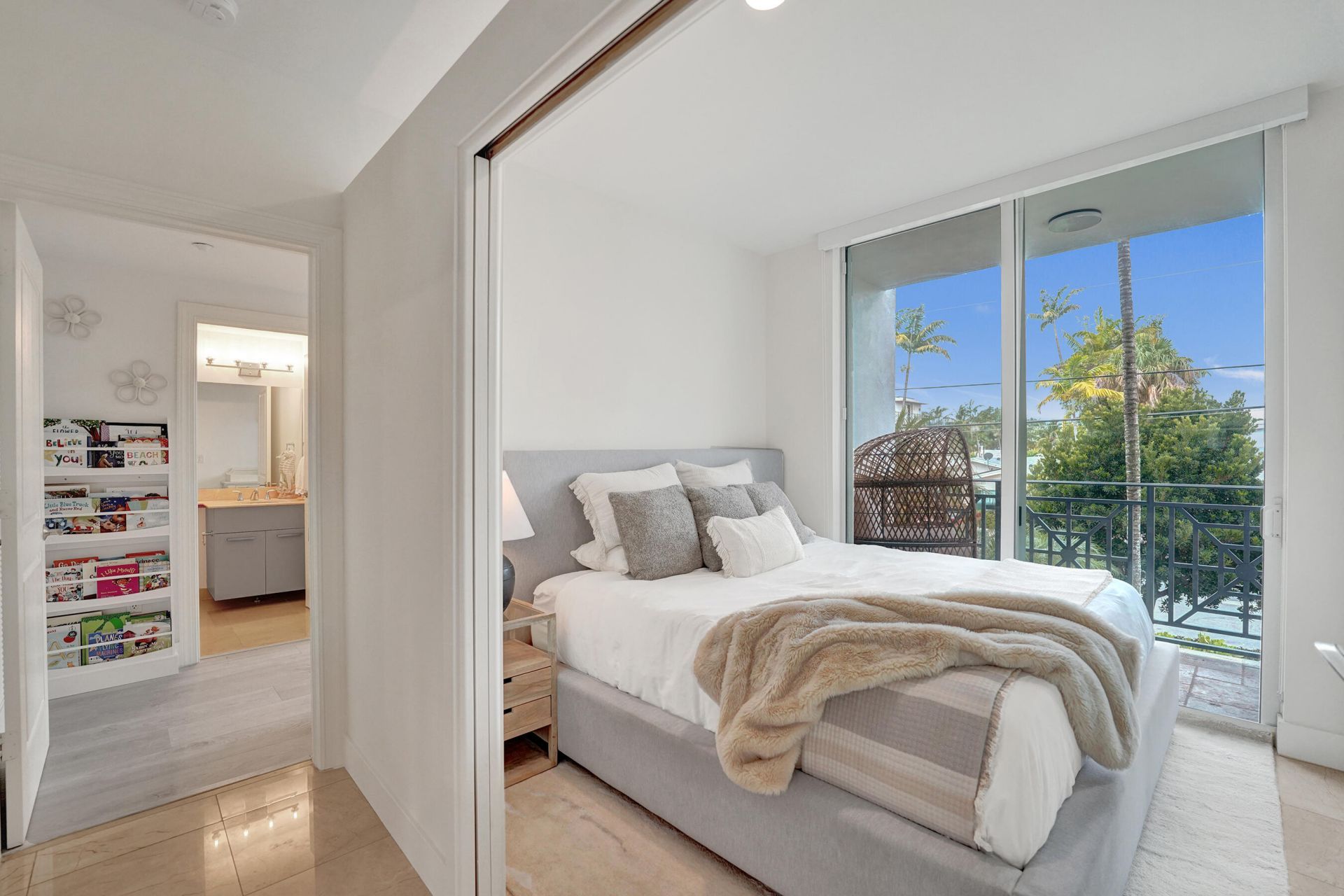 410 Hendricks Isle, Unit 203, Fort Lauderdale, FL 33301 Photo