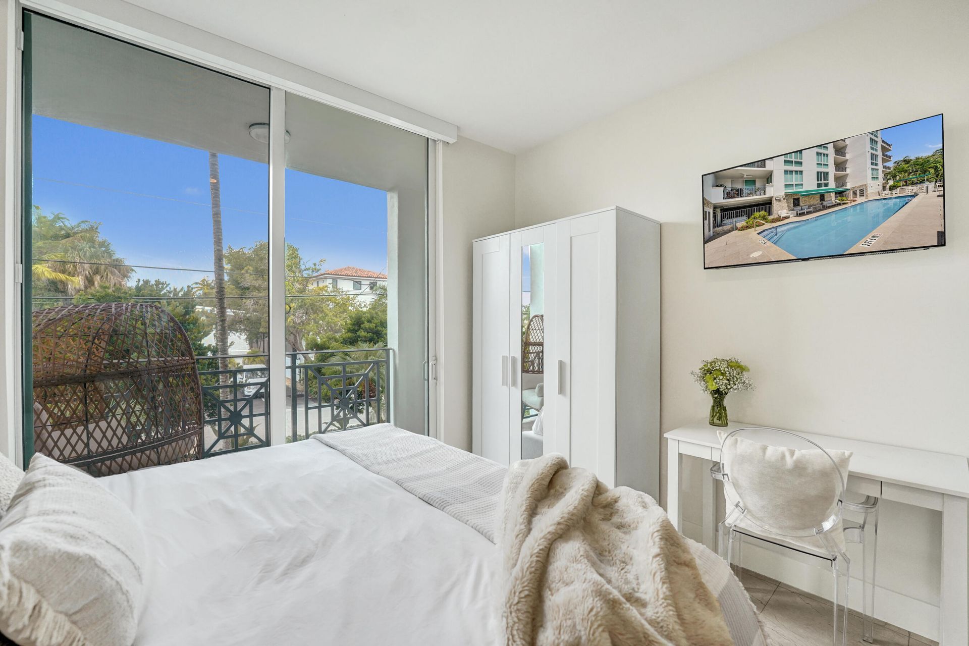 410 Hendricks Isle, Unit 203, Fort Lauderdale, FL 33301 Photo