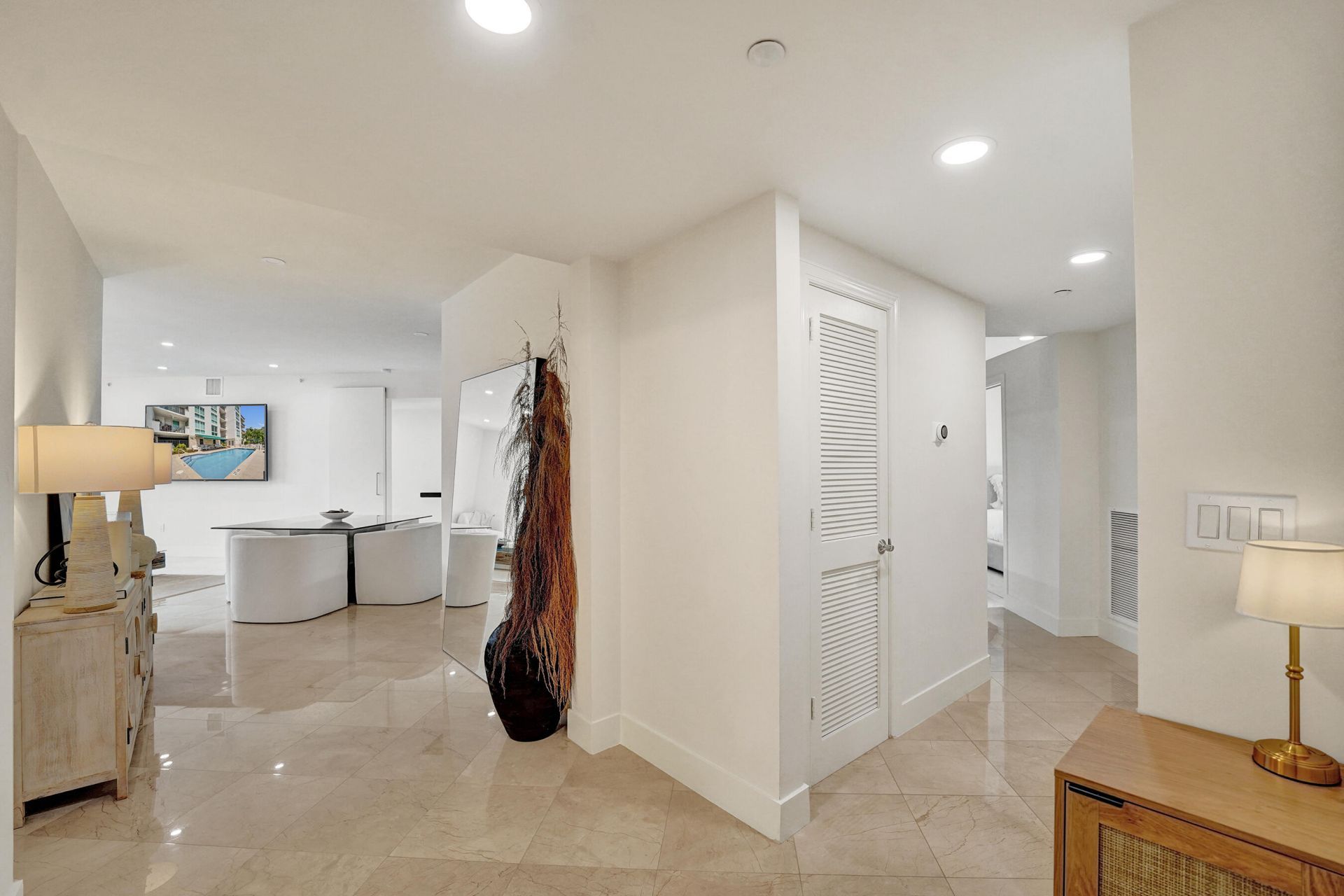 410 Hendricks Isle, Unit 203, Fort Lauderdale, FL 33301 Photo