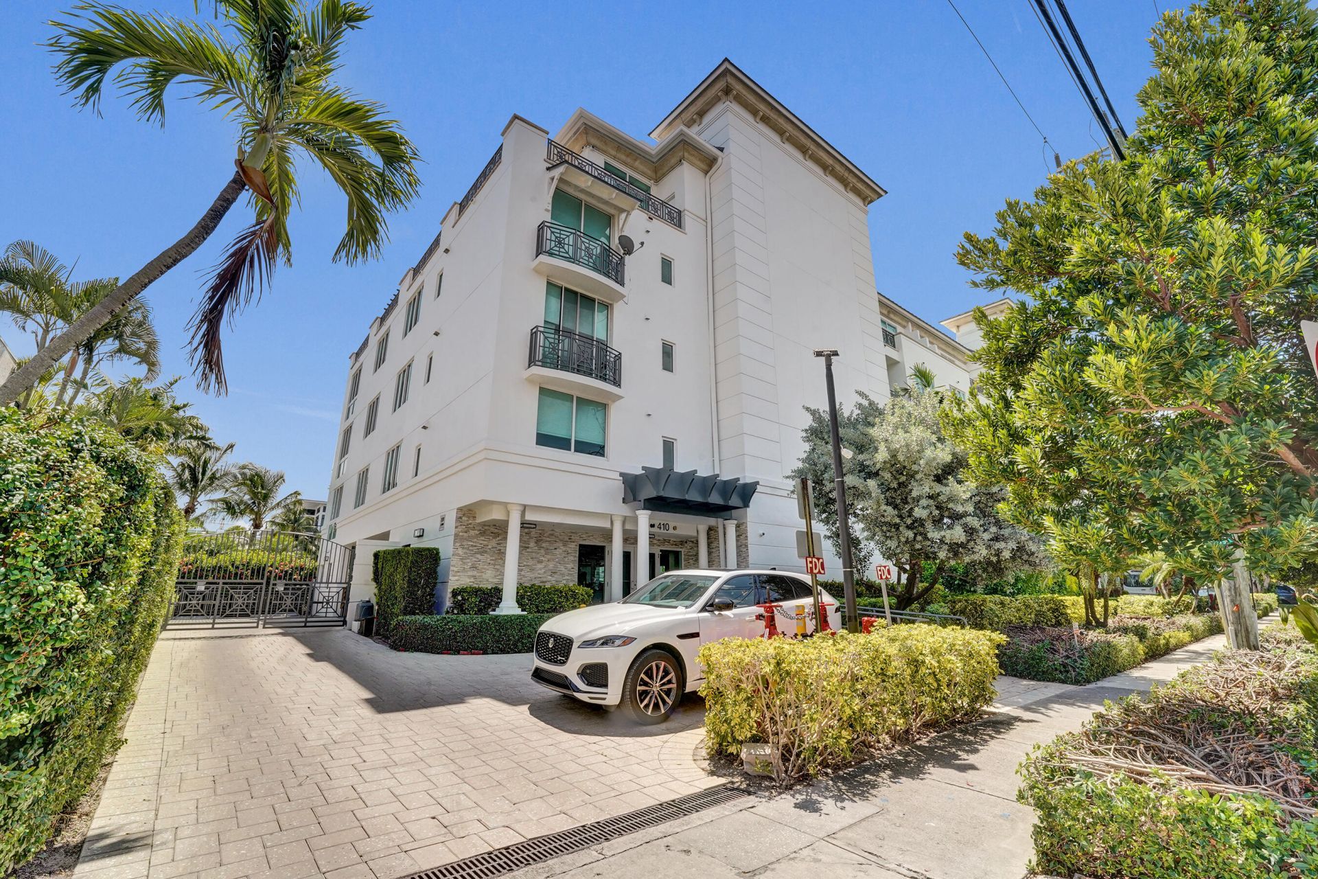 410 Hendricks Isle, Unit 203, Fort Lauderdale, FL 33301 Photo