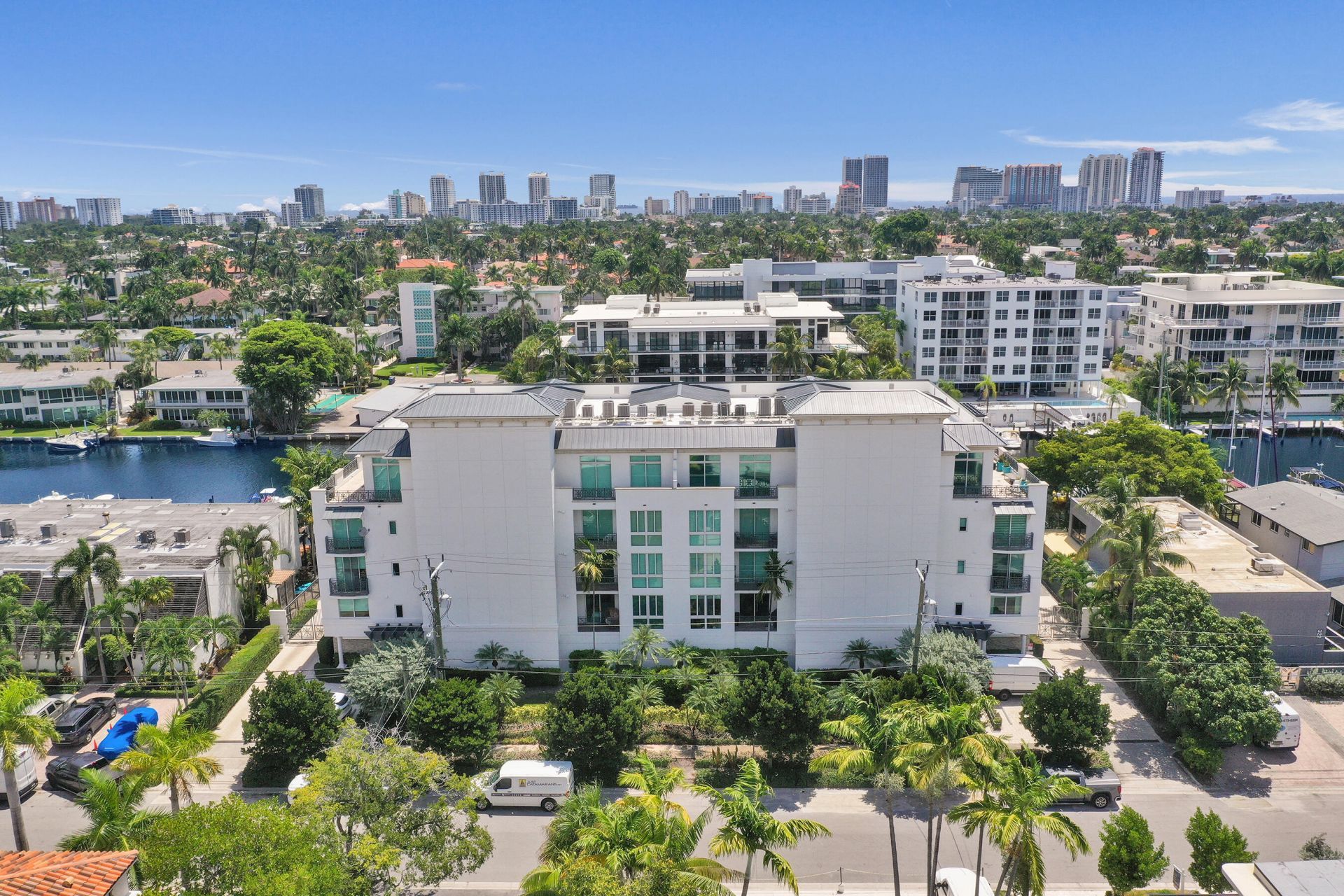 410 Hendricks Isle, Unit 203, Fort Lauderdale, FL 33301 Photo
