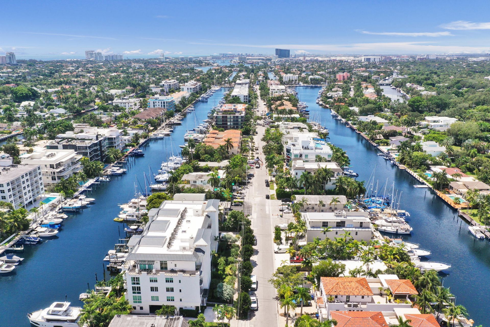 410 Hendricks Isle, Unit 203, Fort Lauderdale, FL 33301 Photo