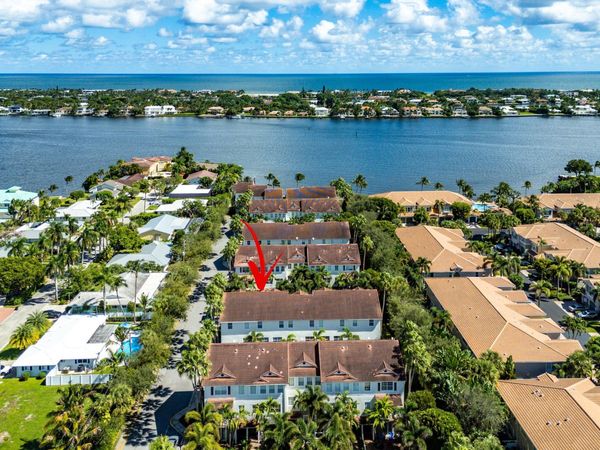 131 Ocean Cay Way, Unit 131, Hypoluxo, FL 33462