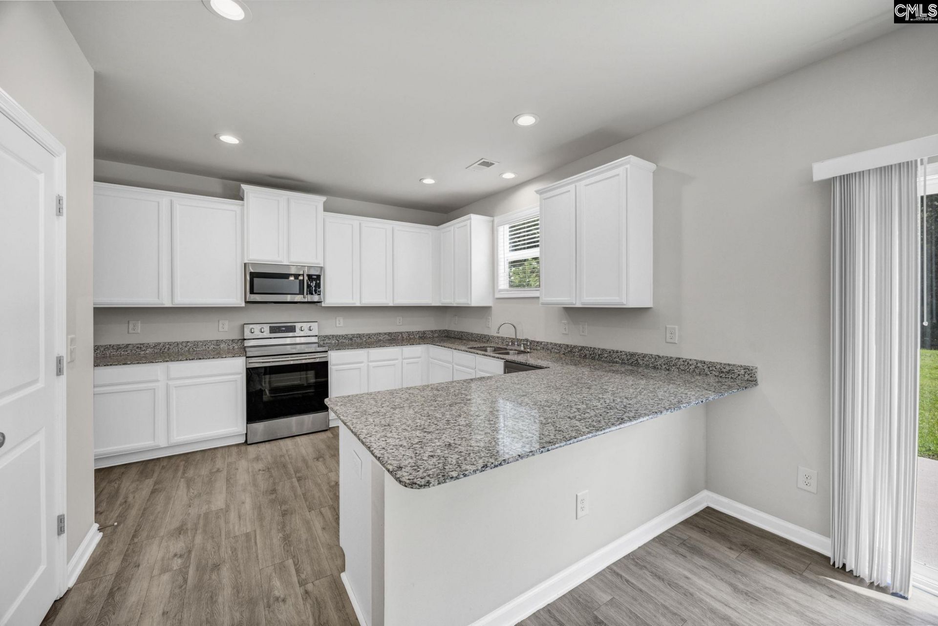 425 Magnolia Tree Road  Photo 11