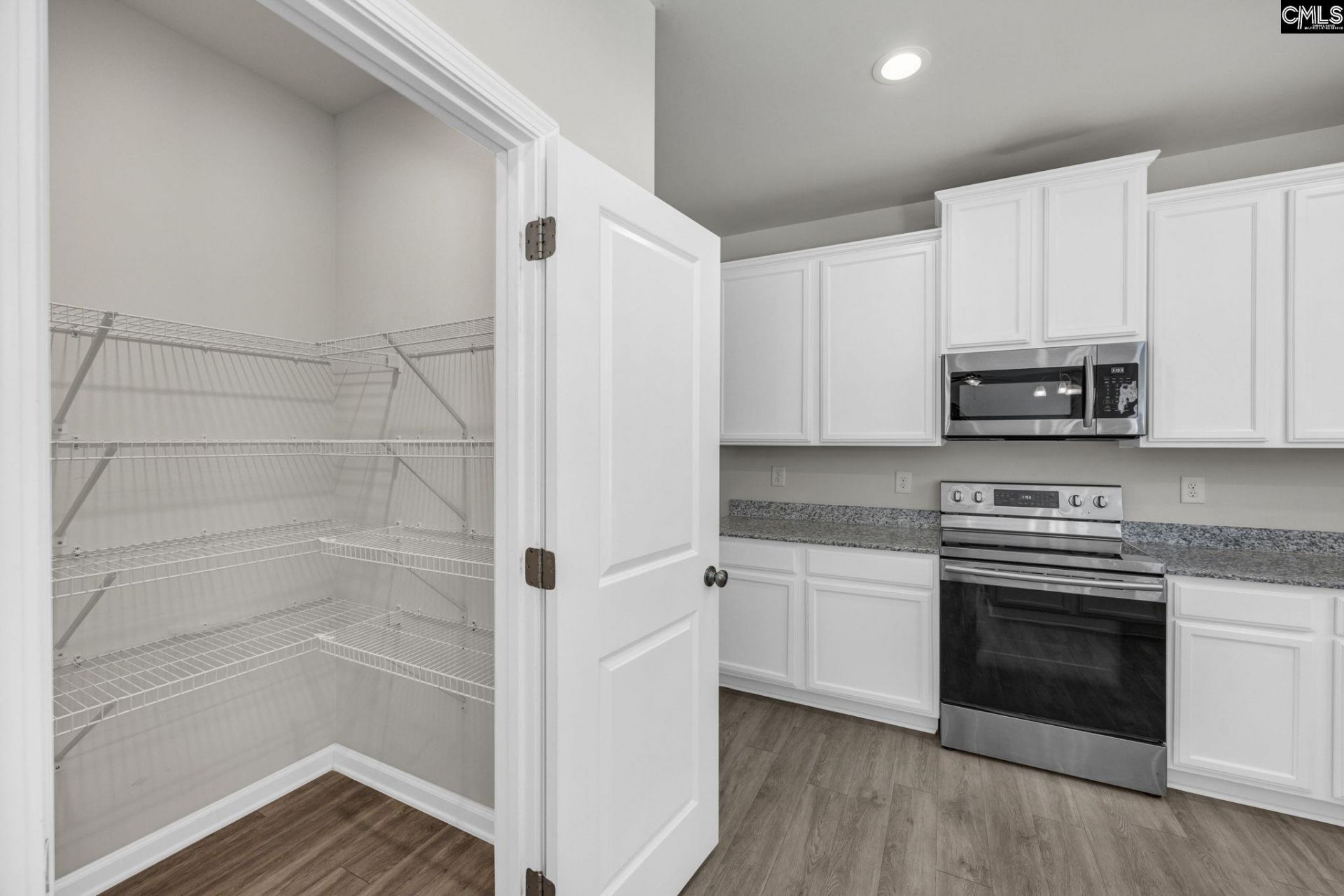 425 Magnolia Tree Road  Photo 12