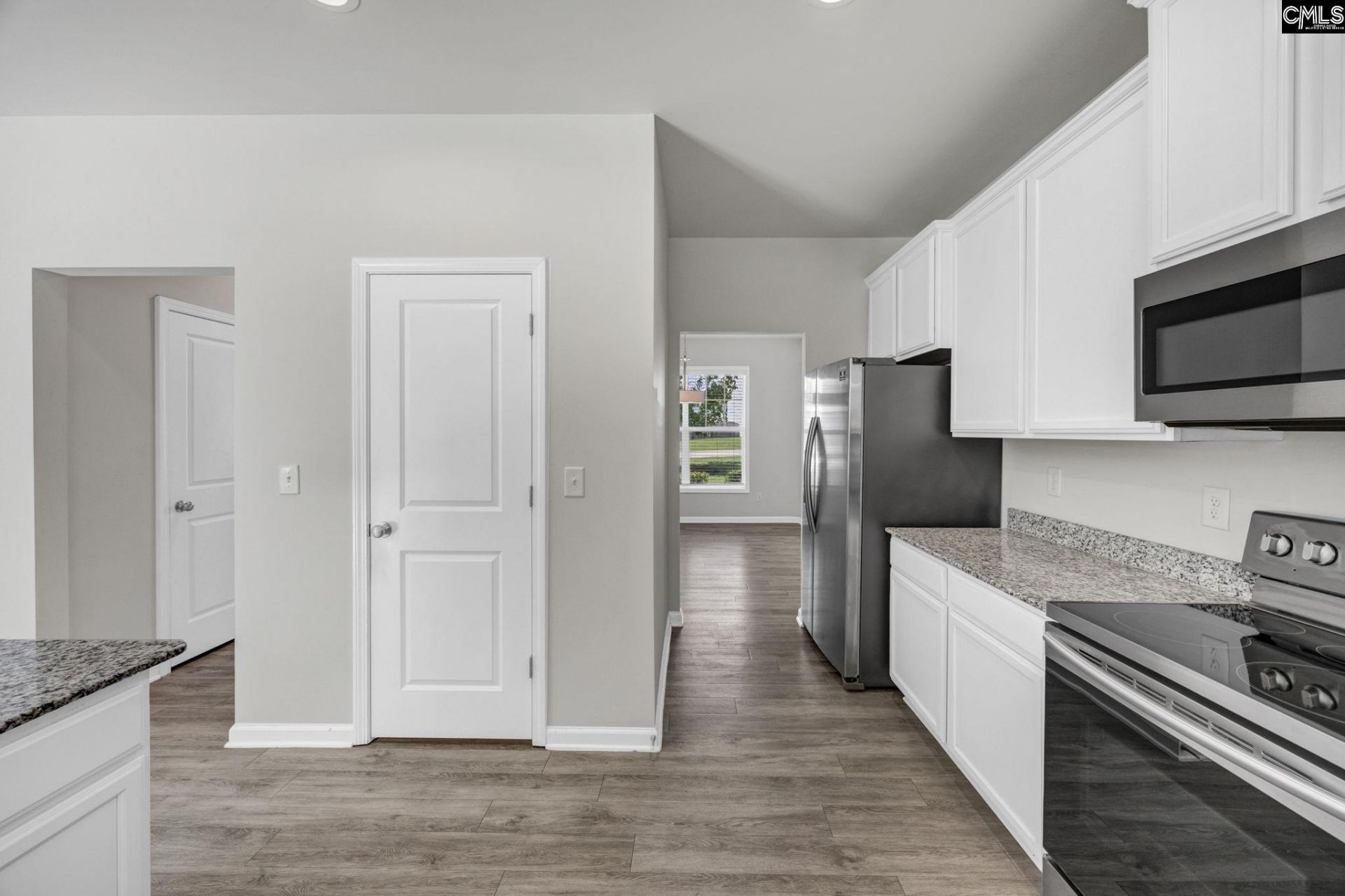 425 Magnolia Tree Road  Photo 14