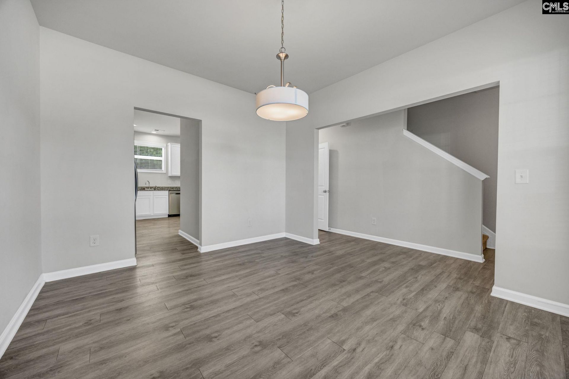 425 Magnolia Tree Road  Photo 6