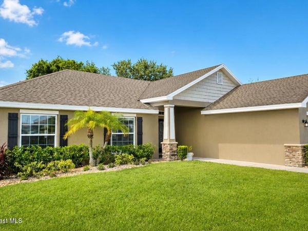 990 Hanson Avenue SW , Palm Bay, FL 32908