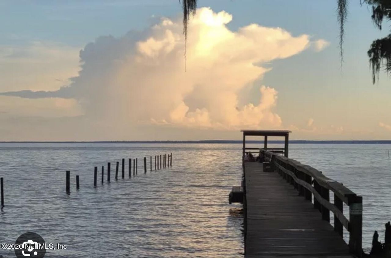 318 Lakeshore Drive, Georgetown, FL 32139 Photo