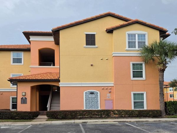 5483 VINELAND ROAD , Unit 10209, ORLANDO, FL 32811