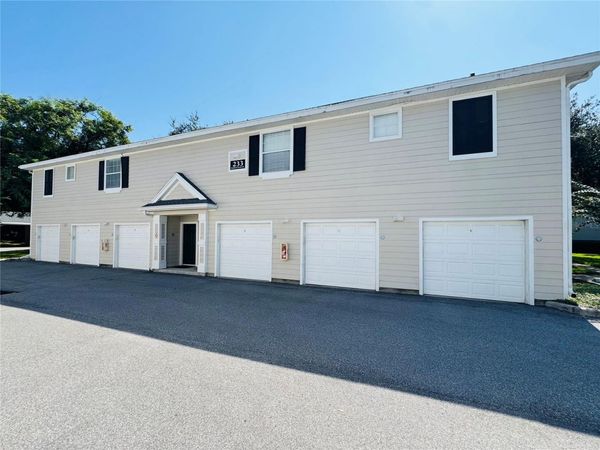233 SOUTHERN PECAN CIRCLE , Unit 101, WINTER GARDEN, FL 34787