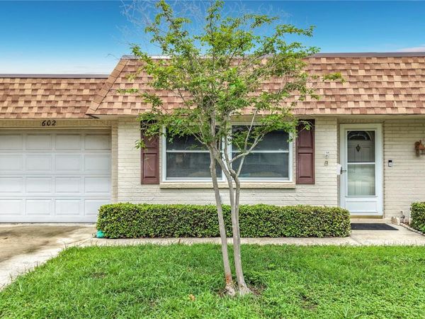 602 MINDY DRIVE , LARGO, FL 33771