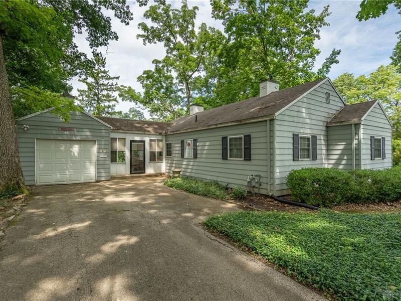 1971 Oak Knoll Drive, Springfield, OH 45504 Photo 6