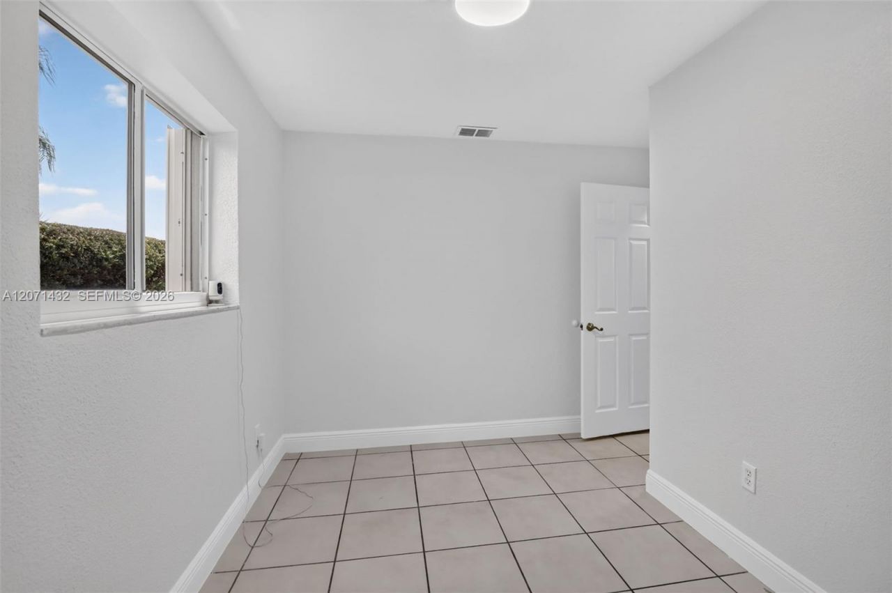 7521 Eaton St, Hollywood, FL 33024 Photo