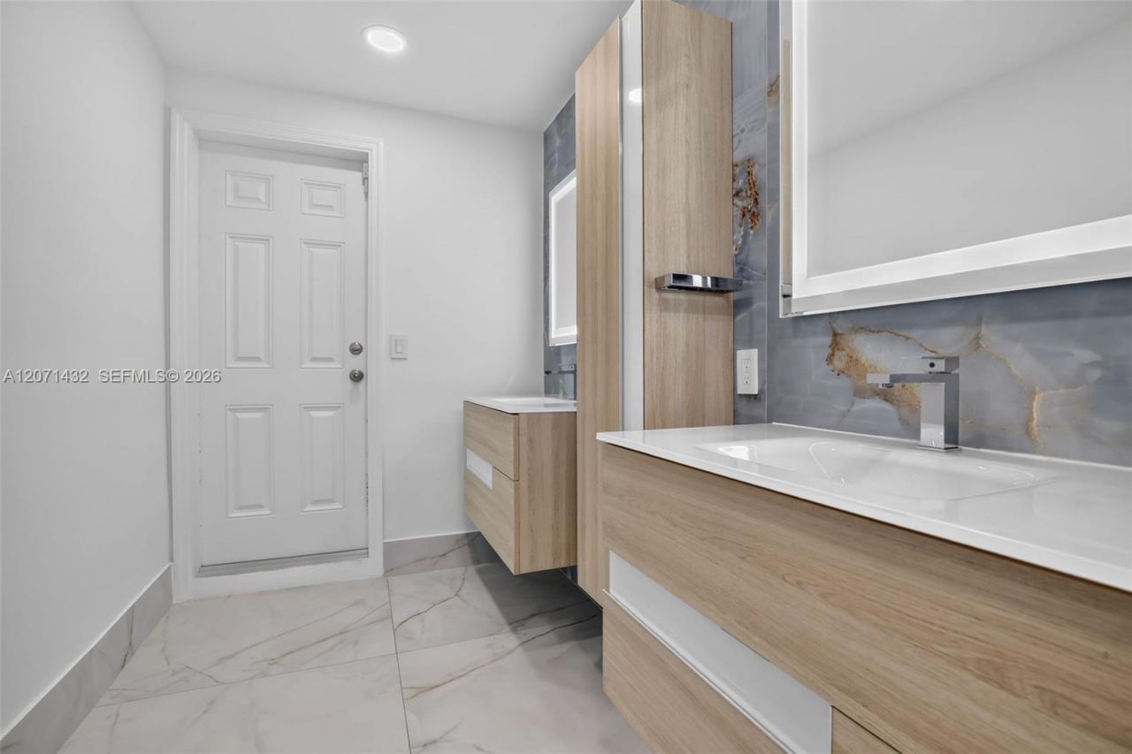 7521 Eaton St, Hollywood, FL 33024 Photo