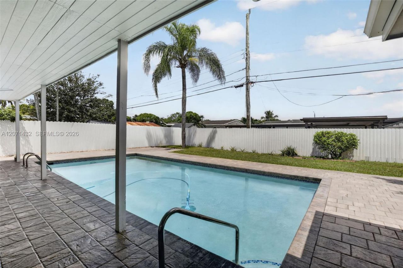 7521 Eaton St, Hollywood, FL 33024 Photo