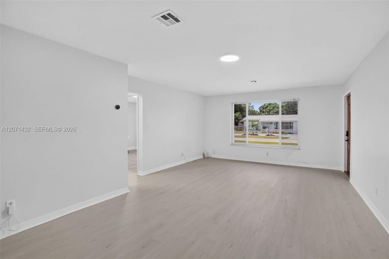 7521 Eaton St, Hollywood, FL 33024 Photo