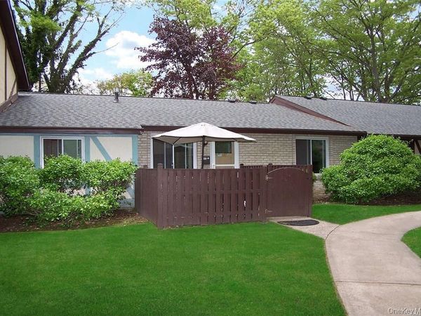 159 Cambridge Drive , Port Jefferson Station, NY 11776