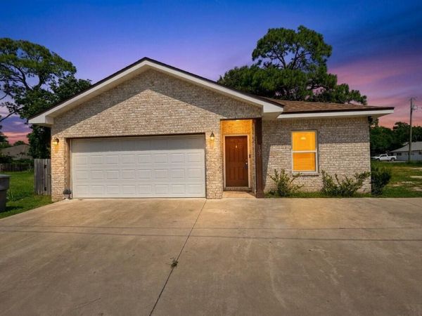 107 SE Beal Parkway, Fort Walton Beach, FL 32548