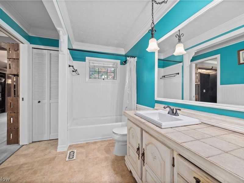8567 Brentwood Drive, Olmsted Township, OH 44138 Photo 19