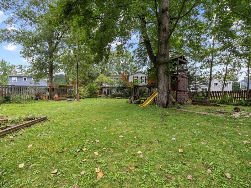 8567 Brentwood Drive, Olmsted Township, OH 44138 Photo 39