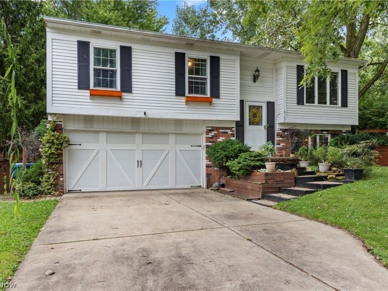 8567 Brentwood Drive, Olmsted Township, OH 44138 Photo 43