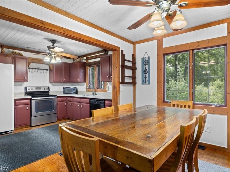 8567 Brentwood Drive, Olmsted Township, OH 44138 Photo 7