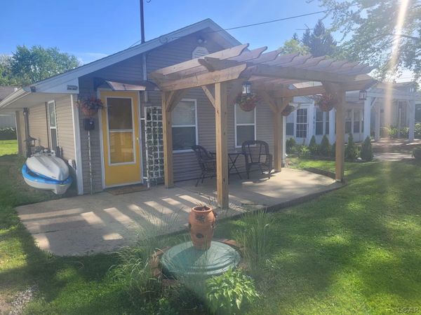 465 Egan , Brooklyn, MI 49230